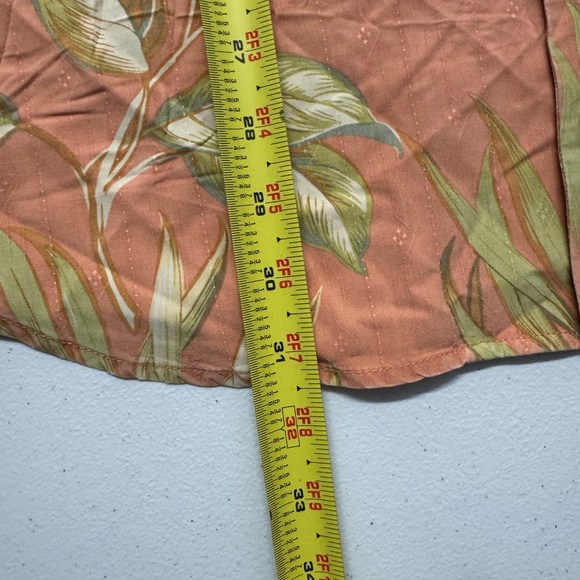 Vintage Tommy Bahama Coral and Green Leaf Shirt - Picture 5 of 5